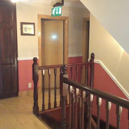 Dunn Court House 3* Woodford (Kerry)