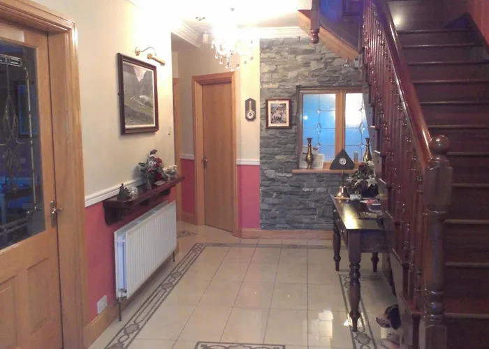 Dunncourt House Nocleg ze śniadaniem 3*